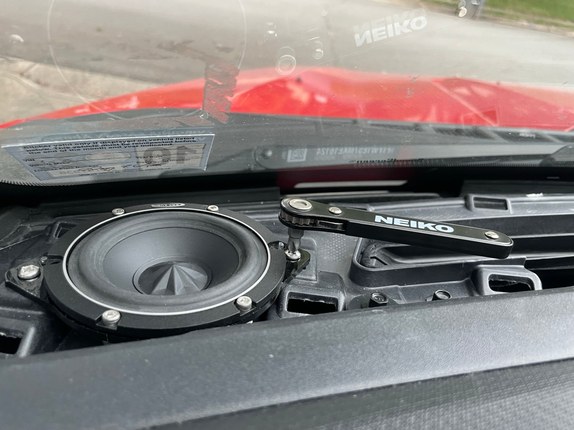 Dash Speaker
